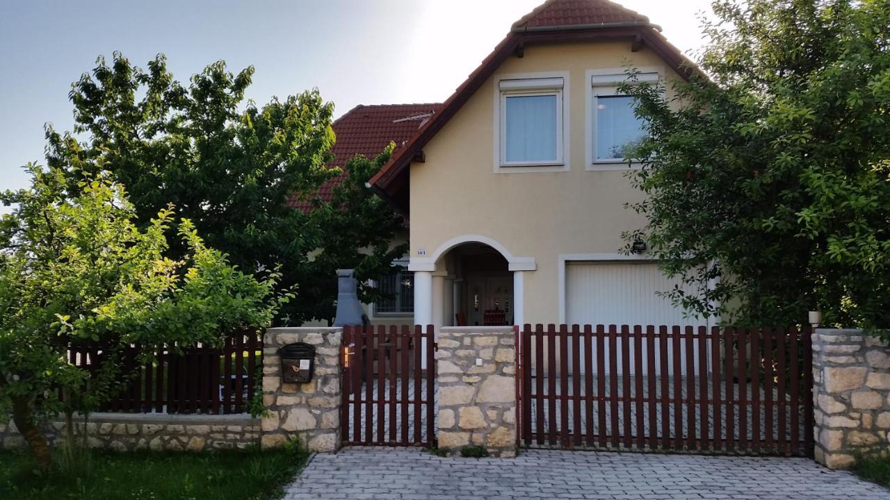 Grand Apartmanhaz Gyenesdiás Dış mekan fotoğraf