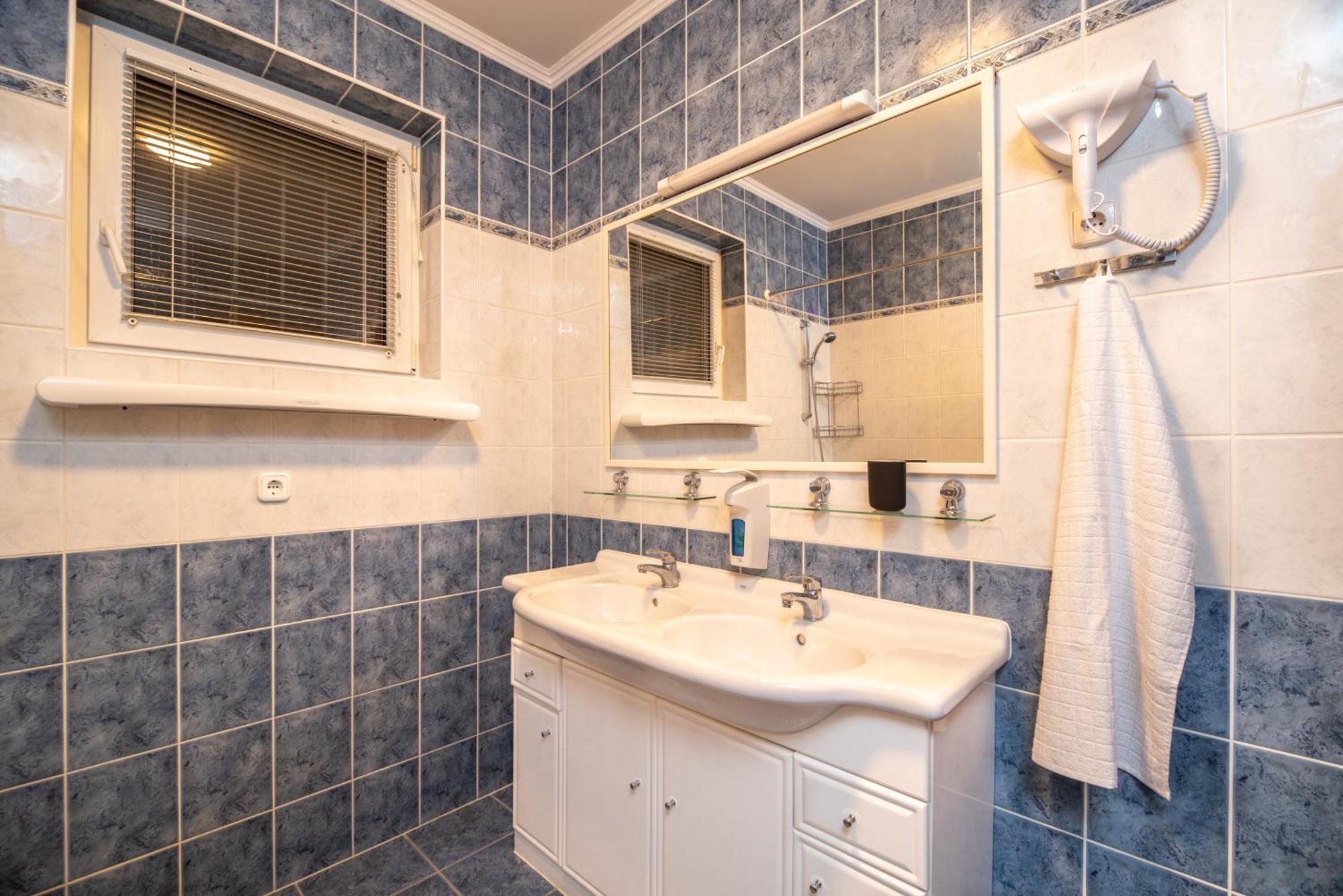 Grand Apartmanhaz Gyenesdiás Dış mekan fotoğraf